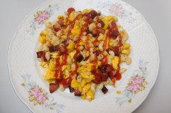 Příprava receptu Těstoviny se salámem a smaženými vajíčky, krok 7