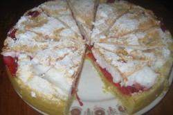 Recept Linecký koláč s ovocem a sněhem