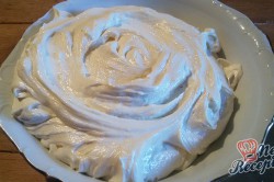 Příprava receptu Fantastický krém do dortu, který chutná jako zmrzlina, krok 11