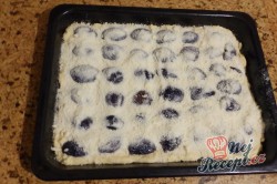 Příprava receptu Švestkový koláč s drobenkou, krok 1