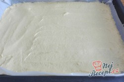 Příprava receptu Marlenka se salkovým krémem bez válení těsta, krok 2