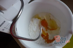 Příprava receptu Sušenky s karamelovým krémem, krok 1
