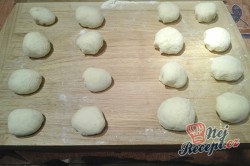 Příprava receptu Famózní domácí buchty s džemem nebo nutellou, krok 2