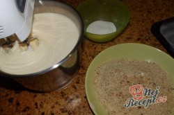 Příprava receptu Vanilkovo-ořechový krémeš z listového těsta, krok 5