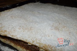 Příprava receptu Vanilkovo-ořechový krémeš z listového těsta, krok 17