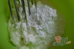 Příprava receptu Pudinkovo-jablkové řezy (FOTOPOSTUP), krok 12
