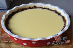 Příprava receptu Jahodový tart s bílou čokoládou a jahodovou glazurou, krok 6