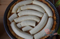 Příprava receptu Banánové řezy (dort) s kondenzovaným mlékem a šlehačkou, krok 6