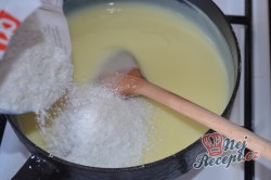 Příprava receptu Vynikající svěží kokosové kostky, krok 5