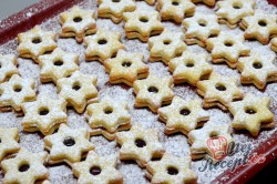 Příprava receptu Měkkoučké máslové vánoční hvězdičky, krok 5