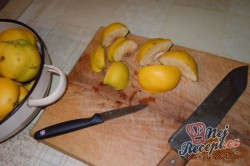 Příprava receptu ZÁVIN s kdoulemi, jablky a aronií, krok 1