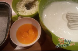 Příprava receptu Rýžový nákyp s meruňkami a tvarohem, krok 2