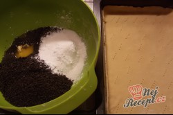 Příprava receptu Řezy s pořádnou dávkou máku, krok 5
