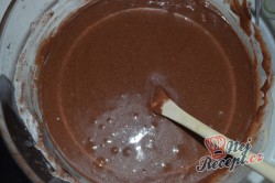 Příprava receptu Americký ořechový koláček, který chuťově překoná všechny obyčejné buchty, krok 2