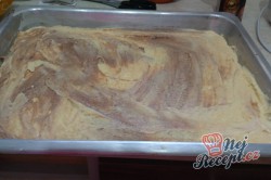 Příprava receptu Třešňový koláč s bohatou vrstvou šlehačky, krok 2