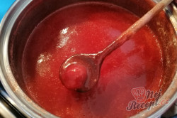 Příprava receptu Dokonalý jahodový džem s minimem cukru, krok 1