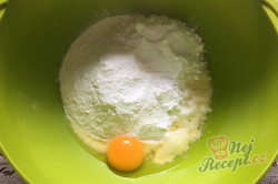 Příprava receptu Dvoubarevný tvarohovo-meruňkový koláč, krok 1
