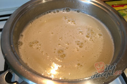 Příprava receptu Máslový broskvový koláček, krok 3