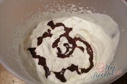 Příprava receptu Rychlý nepečený čokoládový pamlsek hotový za 15 minut, krok 1
