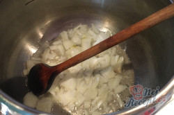Příprava receptu Pravý segedínský guláš, krok 3