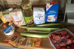 Příprava receptu Šťavnatý rebarborový jahodový koláček s tvarohem, krok 1