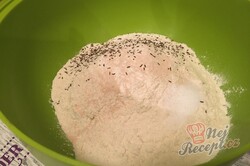 Příprava receptu Křupavý hrnkový domácí chléb bez hnětení, krok 2