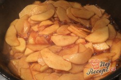 Příprava receptu Jablečný nákyp s ořechy BEZ MOUKY a CUKRU - FOTOPOSTUP, krok 4