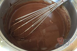 Příprava receptu Nadýchaný šlehačkový zákusek s čokoládou, krok 13