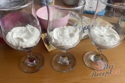 Příprava receptu Jednoduché tvarohové pohárky v příchuti kokos-citron, krok 5