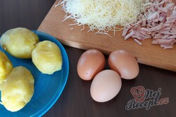 Příprava receptu Bramborové groše se sýrem a šunkou bez mouky a strouhanky, krok 1