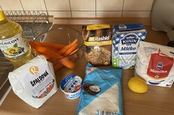 Příprava receptu Mrkvově kokosový koláč s citrónovou polevou, krok 1