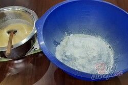 Příprava receptu Oblíbené medové kokosové ježe, krok 2