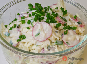 Recept Ředkvičkový FIT salát coleslaw. Využijte čerstvou zeleninu ze zahrady a připravte si dokonalou přílohu.