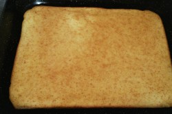 Příprava receptu Osvěžující koláček s broskvovým želé a piškoty, krok 1