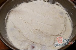 Příprava receptu Nepečený broskvový dort, krok 7