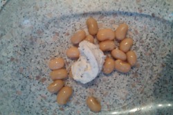 Příprava receptu Krémové fazole s křupavou strouhankou, krok 1