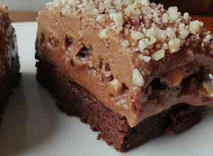 Recept Čokoládové brownies se smetanovou pěnou