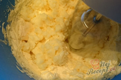 Příprava receptu Jednoduché rychlořezy s jogurtovým krémem, krok 9