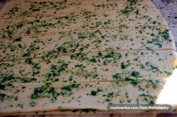 Příprava receptu Česnekový trhací chlebíček, krok 2