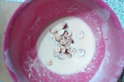 Příprava receptu Muffiny z bílé čokolády s lískovými oříšky, krok 5