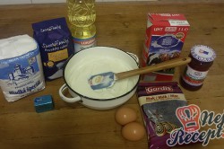 Příprava receptu Kulatý kynutý koláč se třemi náplněmi, krok 1