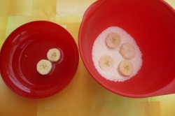 Příprava receptu Banánové jednohubky v kokosu, krok 3