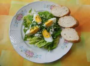 Recept Hlávkový salát s vařenými vejci